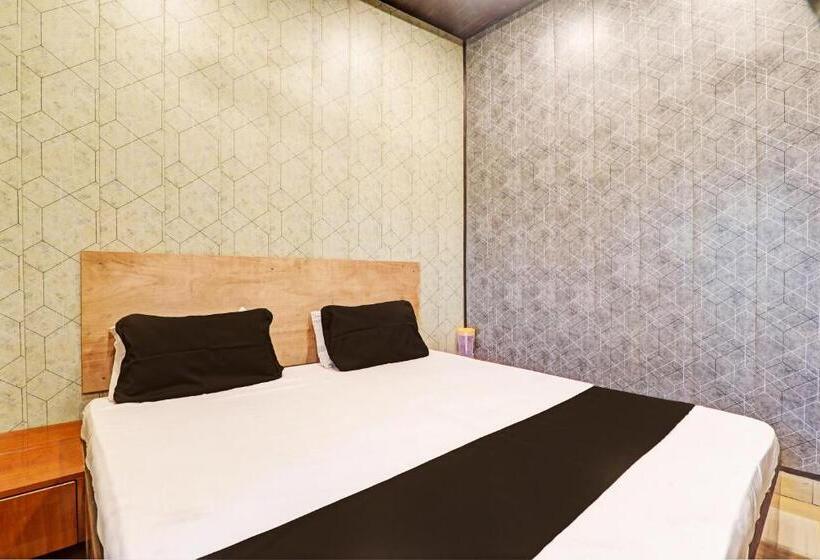 Oyo Flagship Hotel Sawariya Grand