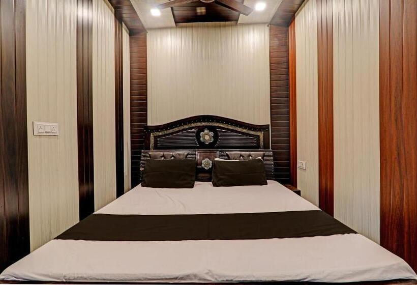 Oyo Flagship Hotel Sawariya Grand