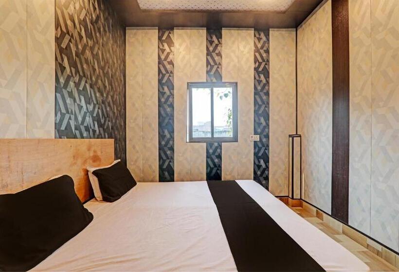 Oyo Flagship Hotel Sawariya Grand