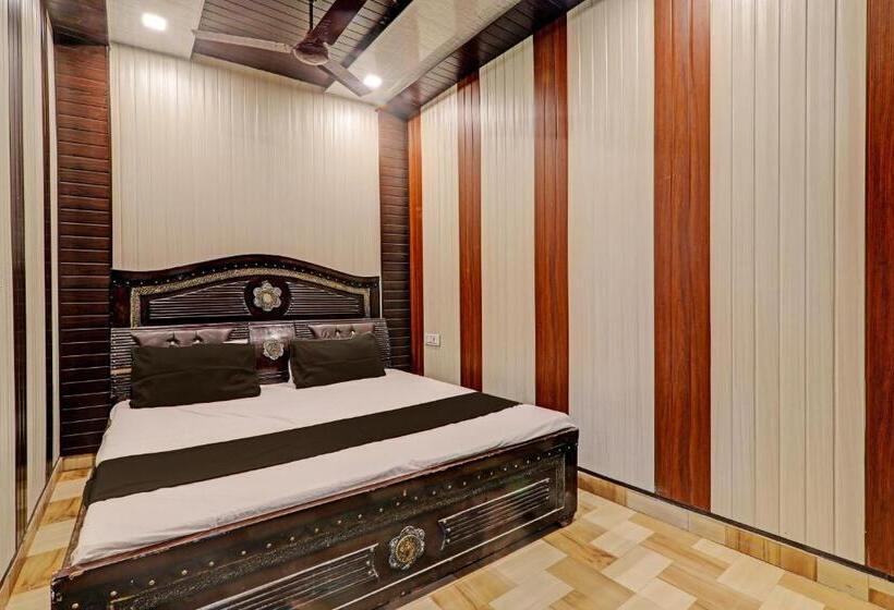 Oyo Flagship Hotel Sawariya Grand