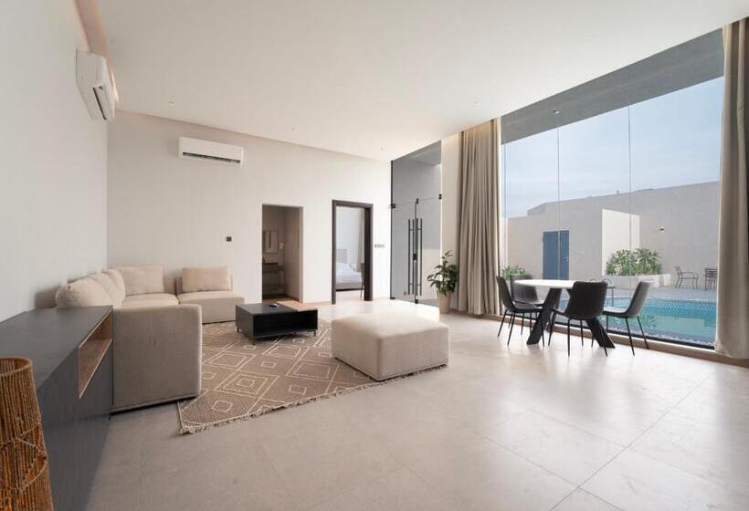 Palm Trees Resort Alammaria