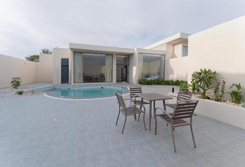 Palm Trees Resort Alammaria