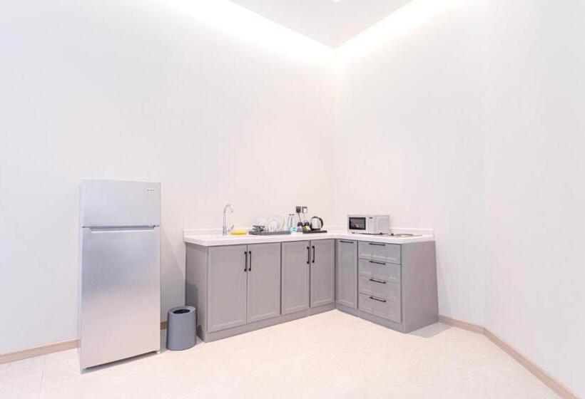 Palm Trees Resort Alammaria