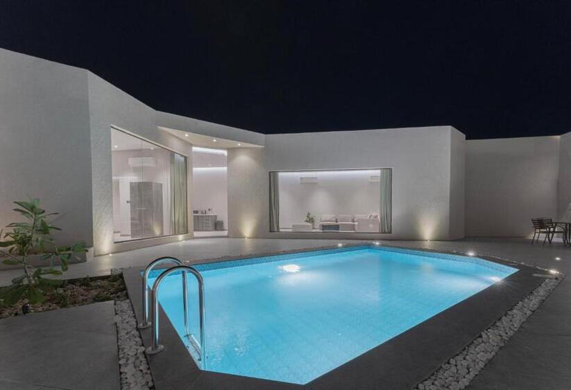 Palm Trees Resort Alammaria