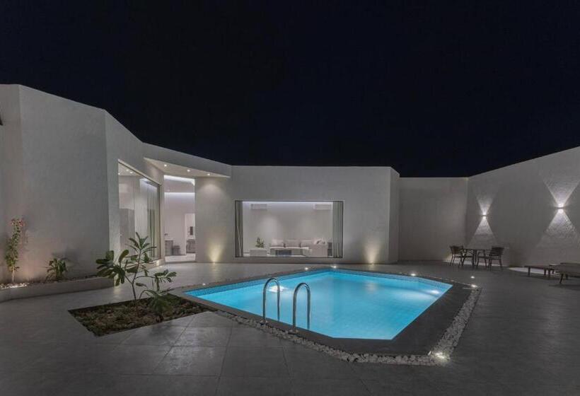 Palm Trees Resort Alammaria