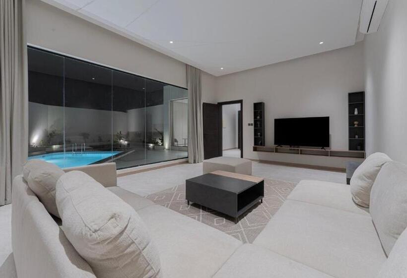 Palm Trees Resort Alammaria