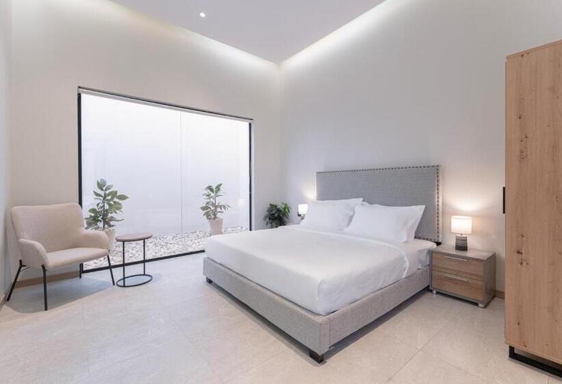 Palm Trees Resort Alammaria