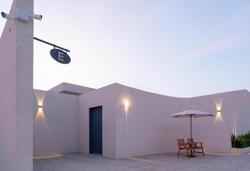 Palm Trees Resort Alammaria