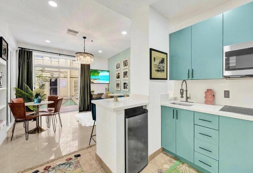 Park Place South Of Fifth