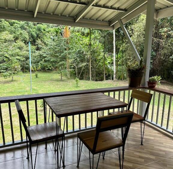 Pensione บ้านสวนริมธาร โฮมสเตย์ ท้ายเหมือง พังงา