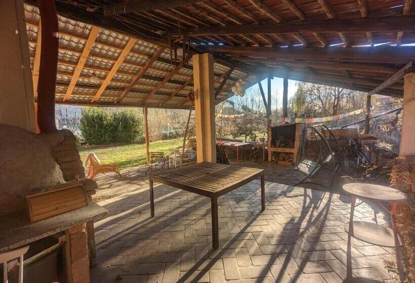 פנסיון Adagio Guesthouse