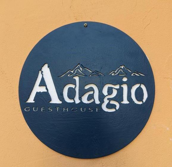 פנסיון Adagio Guesthouse