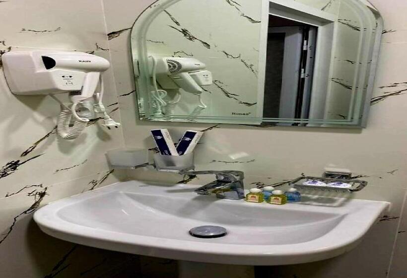 بنسيون Alifa Lux Guesthouse