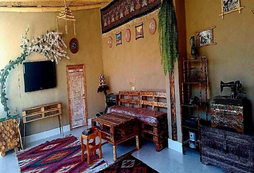 بنسيون Alifa Lux Guesthouse