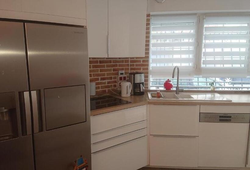 펜션 Charmante Maison D Hôtes Aux Lilas