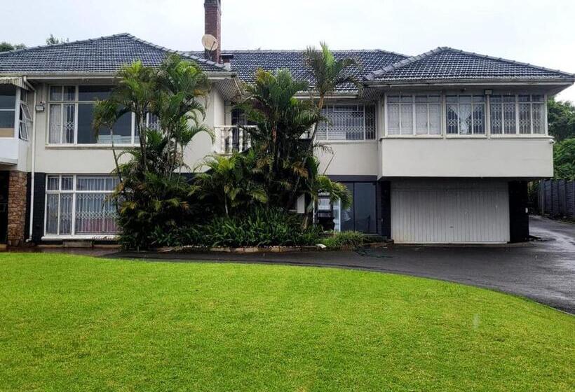 Пансион City Gate Two