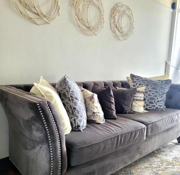 Пансион City Gate Two