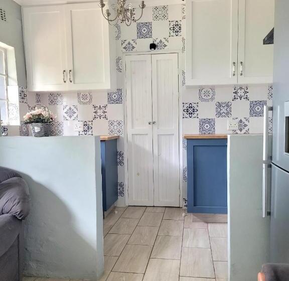 Пансион City Gate Two