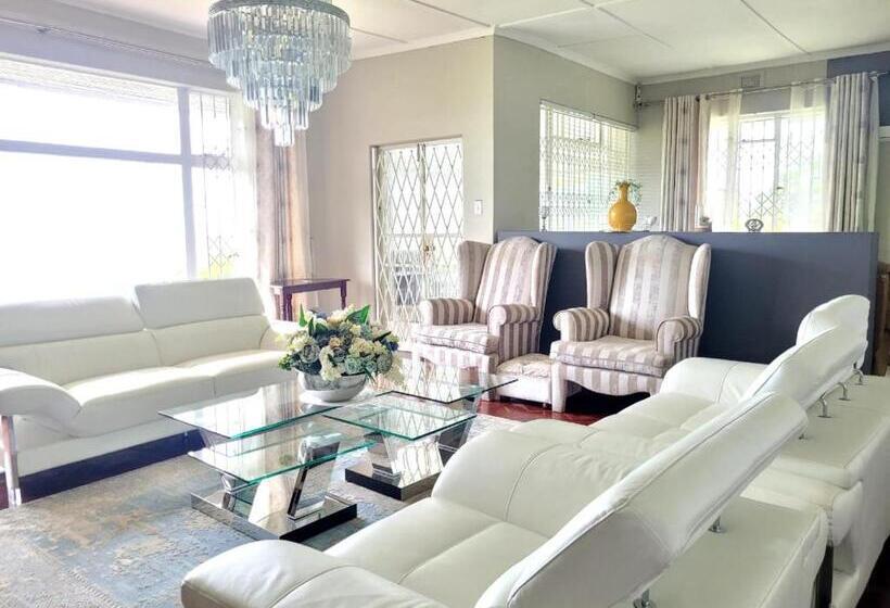 Пансион City Gate Two