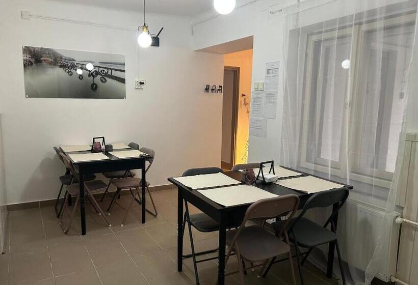 ペンション Deseda Kabin