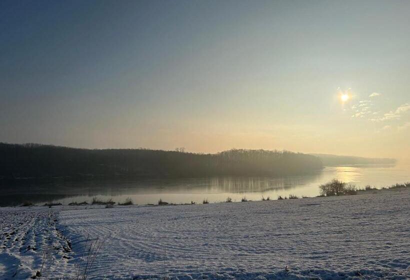 ペンション Deseda Kabin