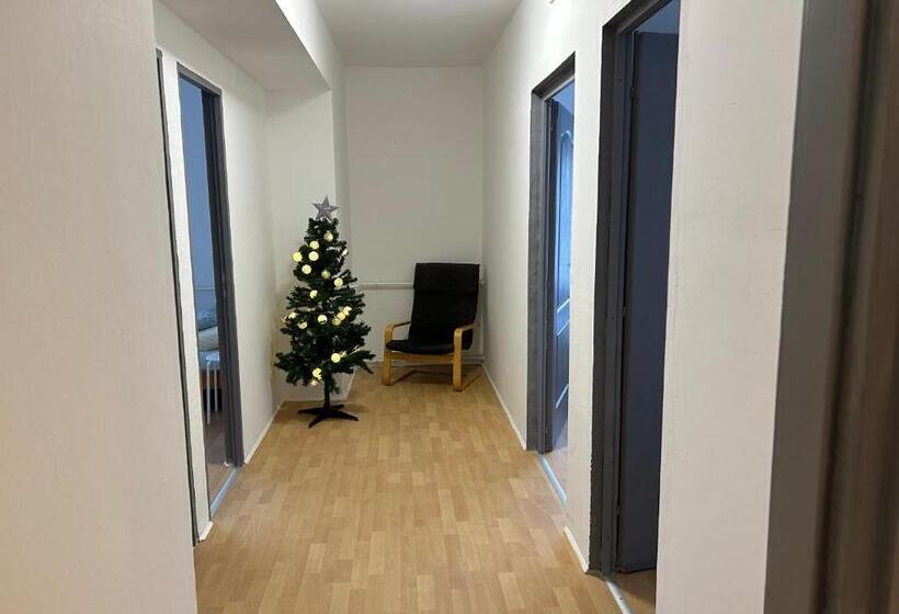 ペンション Deseda Kabin