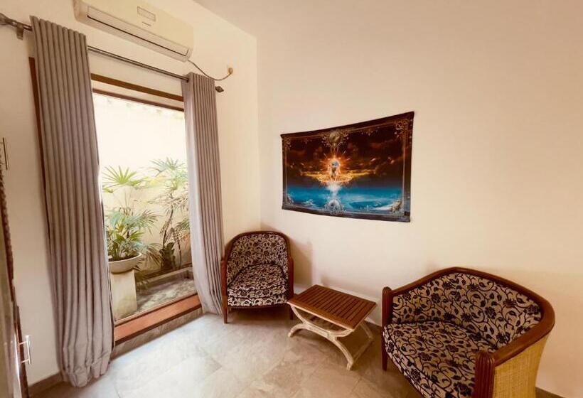 بنسيون Dharma Place