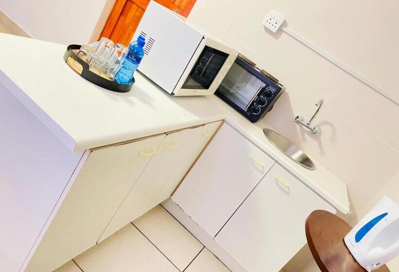 פנסיון Ethembeni Guesthouse