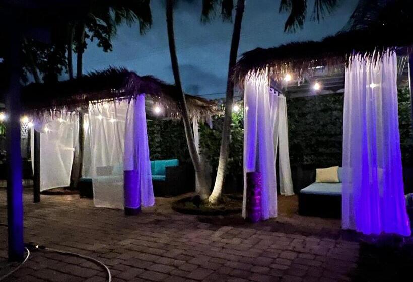 ペンション Large Gay Men S 1 Bedroom W Gameroom Heated Pool Clothing Optional