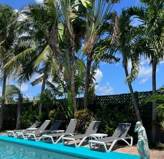 ペンション Large Gay Men S 1 Bedroom W Gameroom Heated Pool Clothing Optional