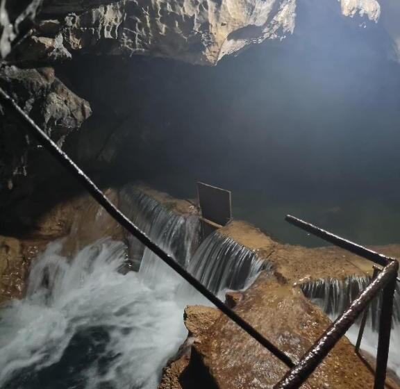 پانسیون Guest House Dzevri საოჯახო სასტუმრო ძევრი