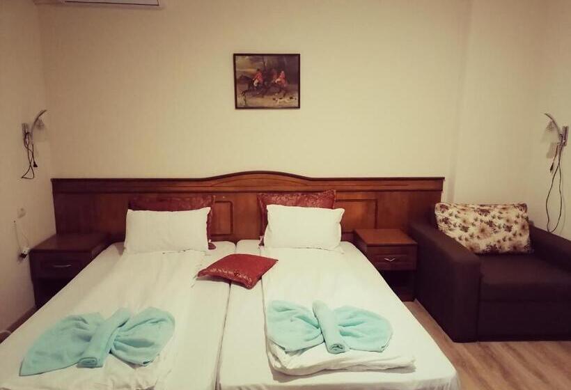 Пансион Guest House Nani