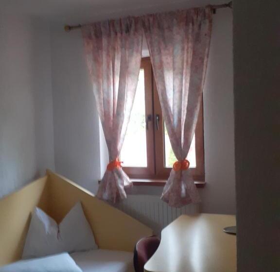 Пансион Hanul Anitei La Paducel