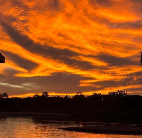 Пансион Happy Bangalow