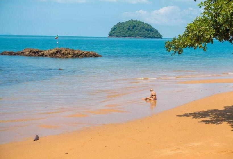 ペンション Hornbill Bungalow Koh Chang Ranong