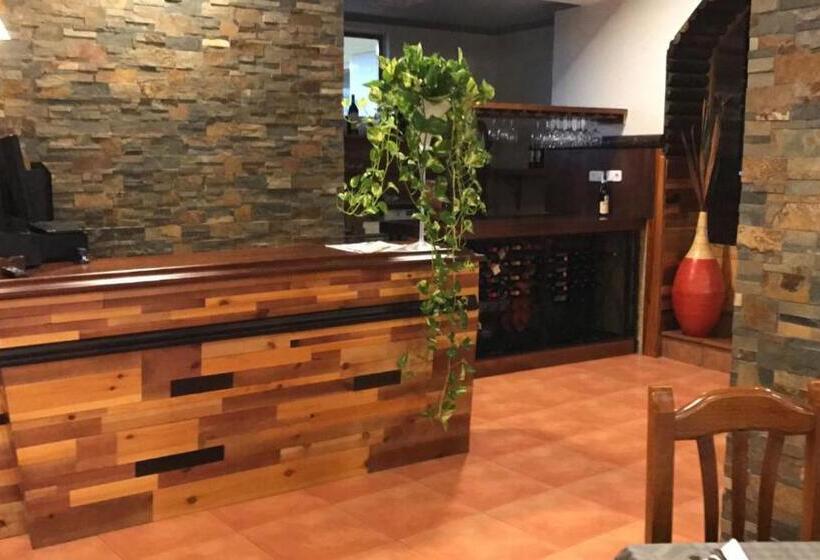 بنسيون Hostal Venta Del Peral