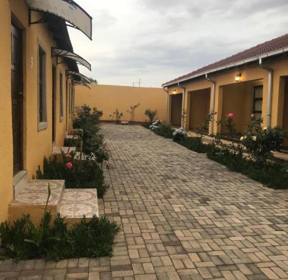 Пансион Kanyane Lodge