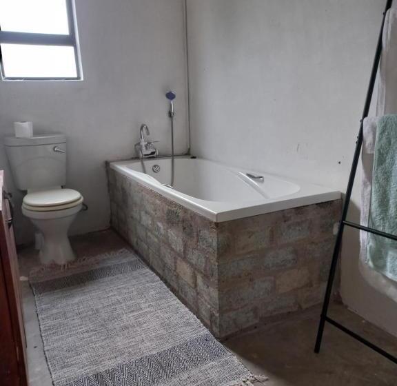 بنسيون Kwa Flats Emaweni