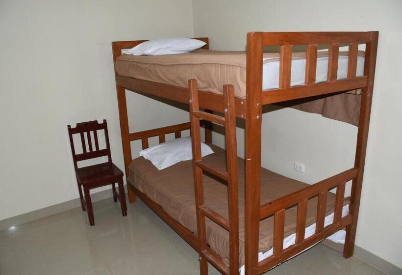 بنسيون La Casa Del Turista Chachapoyas