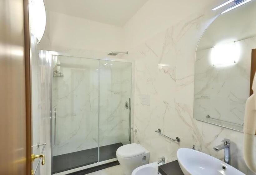 Пансион La Maison Rose