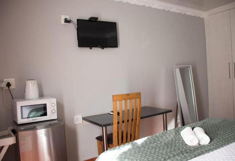 بنسيون Laguna Guesthouse