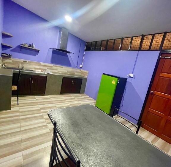 پانسیون Lamai Home
