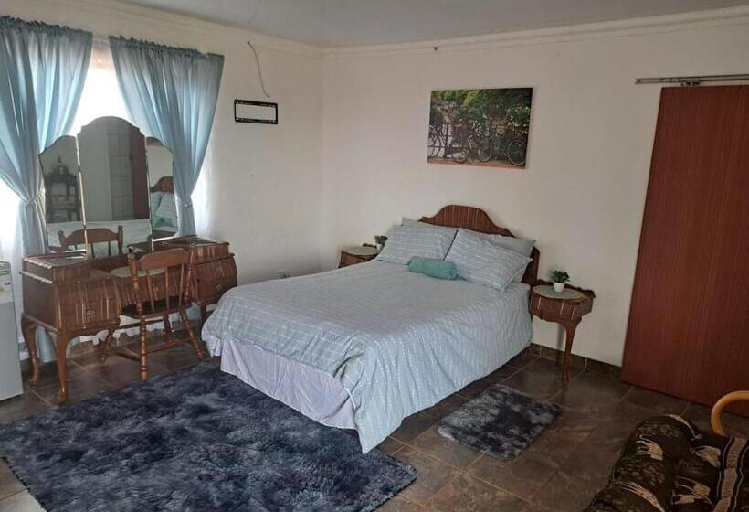 ペンション Ndlovu Guesthouse Northam