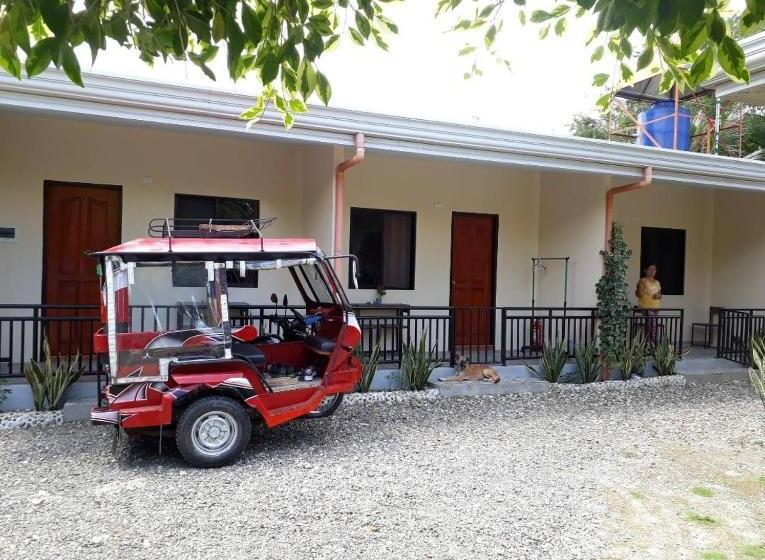 פנסיון Saavedra Guesthouse