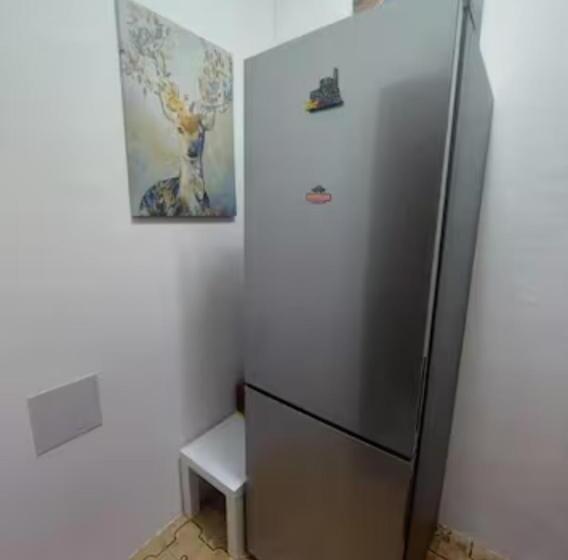 膳宿费 Sala Con Divano Matrimoniale Nel Verde Vicino Alla Metro