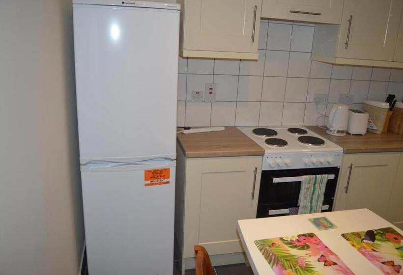 פנסיון The Comfy Cottage