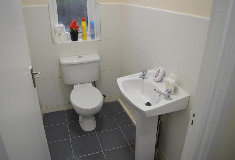 פנסיון The Comfy Cottage