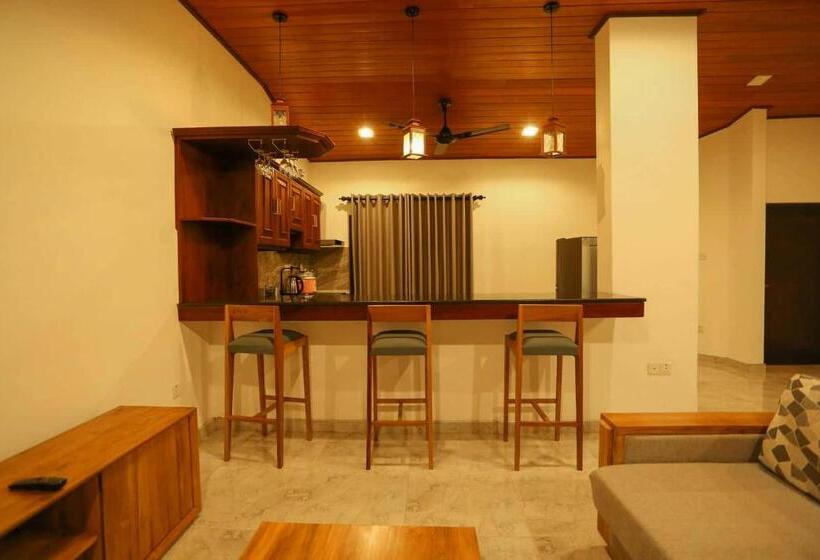 펜션 Thisath Villa