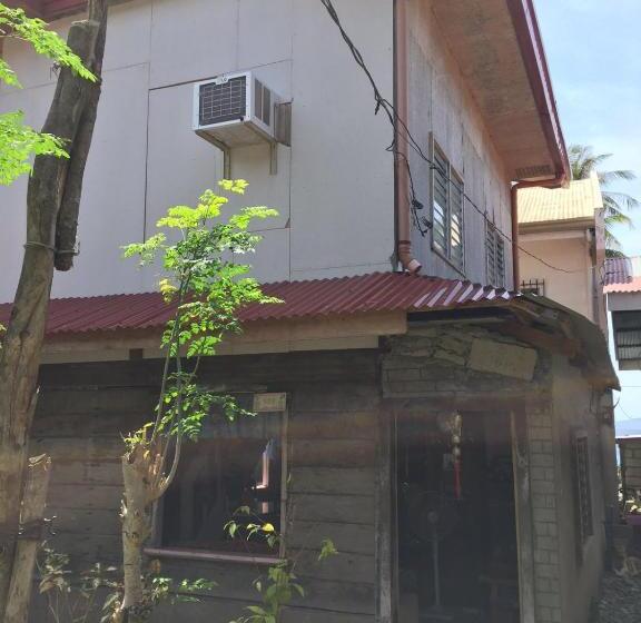 Pensión Transient House