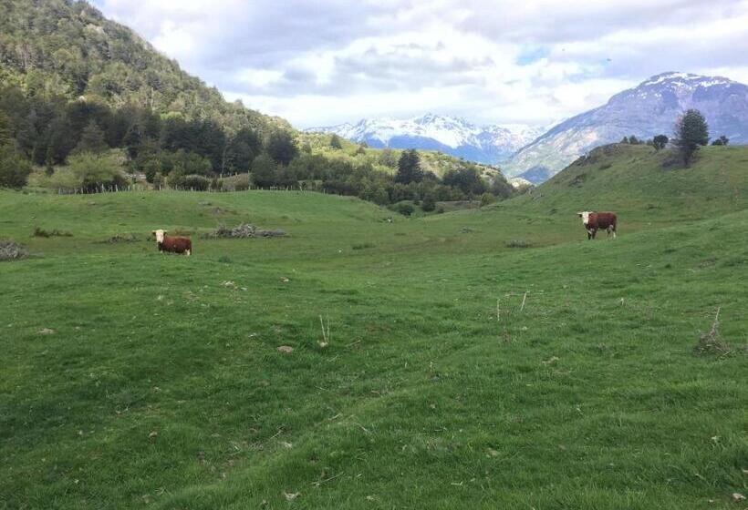 פנסיון Turismo Rural Los Alpes